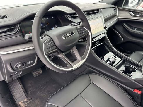 New 2026 Jeep Grand Cherokee Limited AWD/4WD image 16