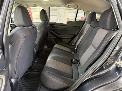 Used 2019 Subaru Crosstrek 2.0i Premium w/ Moonroof Package image 19