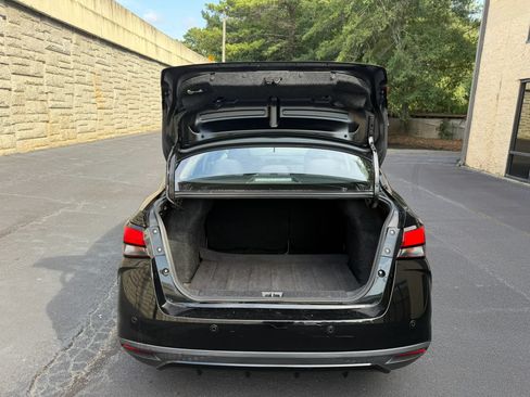 Used 2021 Nissan Versa S FWD image 27