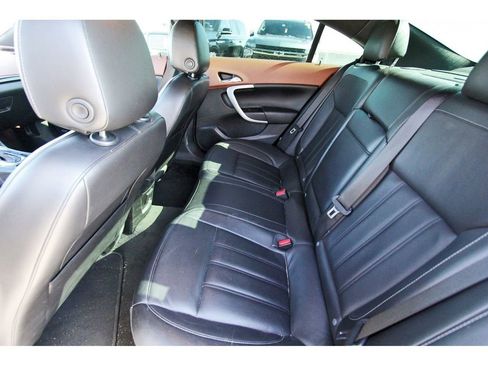 Used 2017 Buick Regal Premium image 7