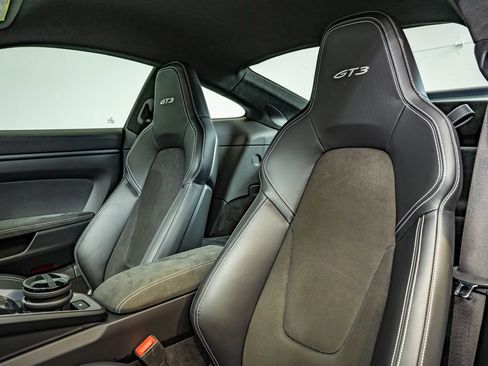 Certified 2022 Porsche 911 GT3 RWD image 49