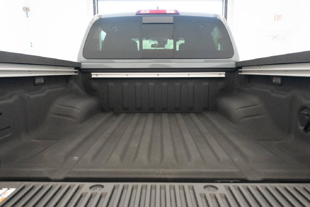 Used 2025 Nissan Frontier Pro-X w/ Pro Convenience Package RWD image 30