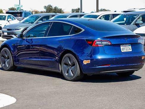 Used 2020 Tesla Model 3 Standard Range Plus RWD image 2