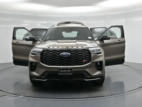 New 2026 Ford Explorer ST w/ Sun And Sound Package image 32