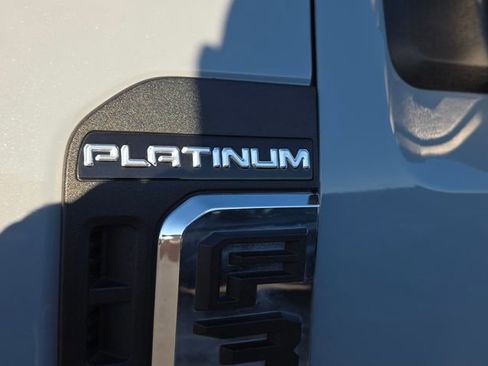 Used 2024 Ford F350 Platinum image 4