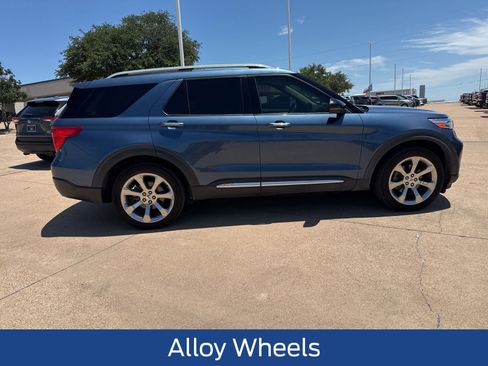 Used 2020 Ford Explorer Platinum w/ Premium Technology Package AWD/4WD image 9