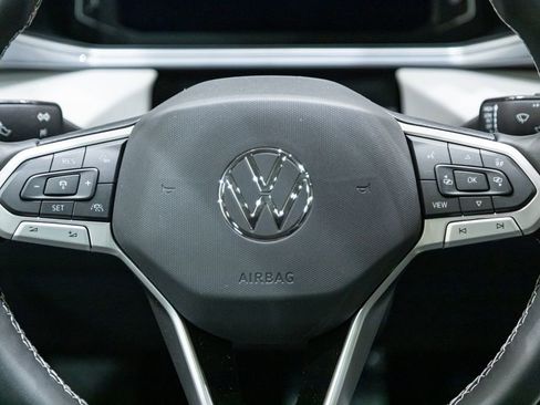 New 2026 Volkswagen Taos SEL AWD/4WD image 16