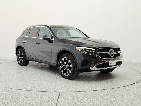 Certified 2025 Mercedes-Benz GLC 350e 4MATIC image 3