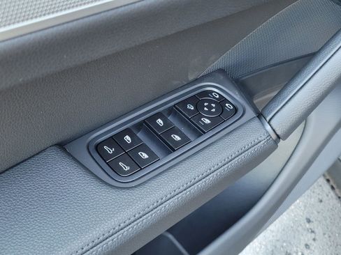 New 2026 Porsche Cayenne S AWD/4WD image 19