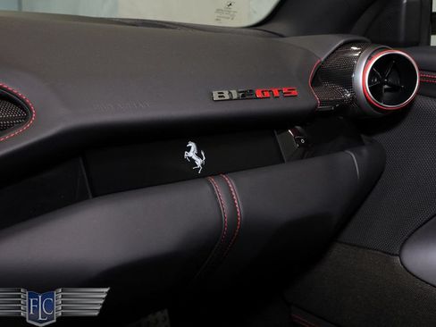 Used 2021 Ferrari 812 GTS RWD image 29