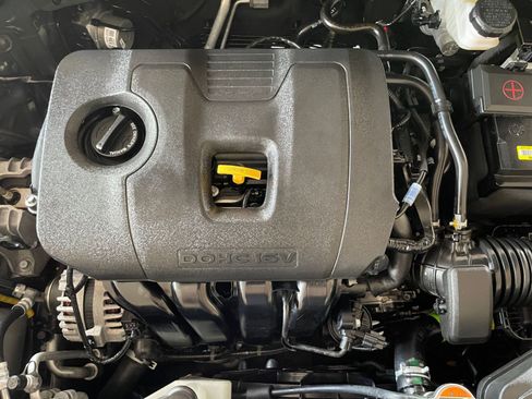 Used 2025 Kia Soul LX w/ LX Technology Package FWD image 30