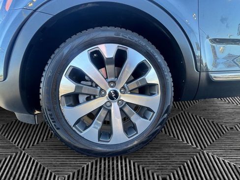 Used 2022 Kia Telluride EX w/ EX Premium Package image 9