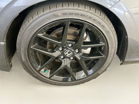 Used 2024 Honda Civic Sport image 11