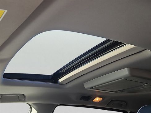 Certified 2022 Honda Odyssey Elite image 15