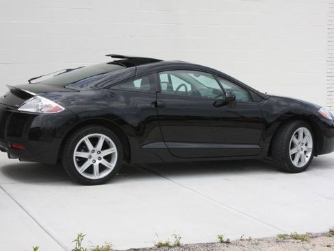 Used 2007 Mitsubishi Eclipse SE FWD image 9