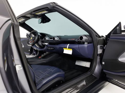Used 2021 Ferrari 812 GTS RWD image 38