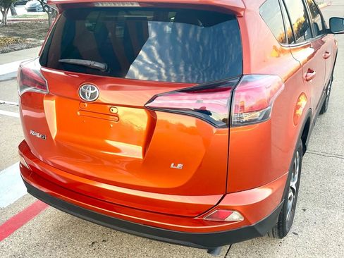Used 2016 Toyota RAV4 LE image 22