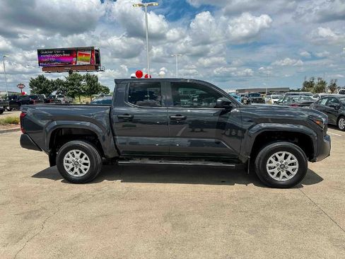 Used 2024 Toyota Tacoma SR RWD image 2