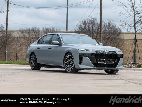 New 2026 BMW i7 xDrive60 AWD/4WD image 1
