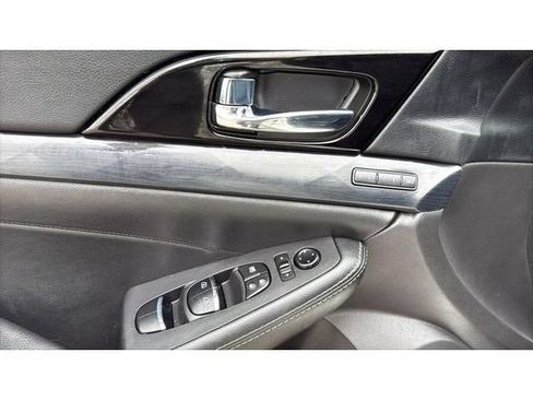 Used 2023 Nissan Maxima Platinum w/ Sport Mat Group FWD image 14