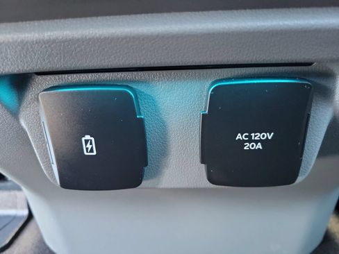 Used 2024 Ford F150 XLT w/ Equipment Group 302A MID AWD/4WD image 18