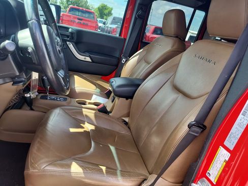 Used 2017 Jeep Wrangler Unlimited Sahara w/ Max Tow Package image 15