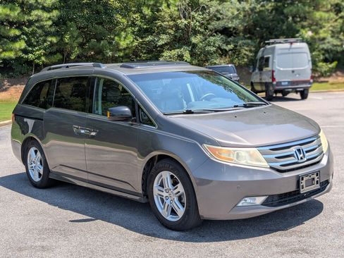 Used 2011 Honda Odyssey Touring image 9