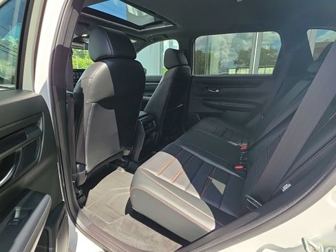 Used 2025 Honda CR-V Sport-L image 10