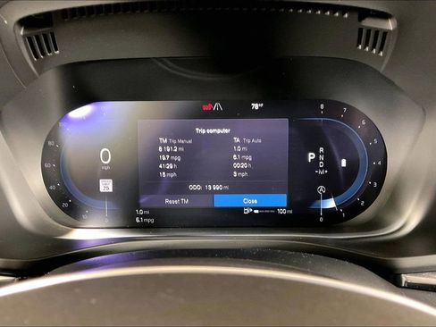 Used 2022 Volvo XC60 B5 R-Design w/ Advanced Package FWD image 20