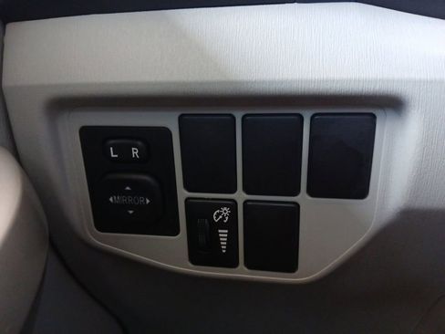 Used 2015 Toyota Prius Two FWD image 36