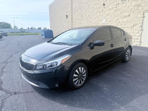 Used 2017 Kia Forte LX FWD image 1
