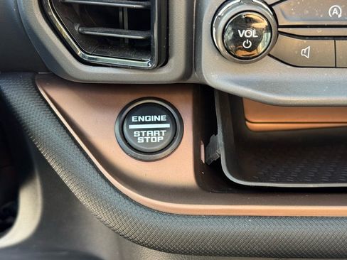 Used 2023 Ford Bronco Sport Outer Banks w/ Tech Package image 33