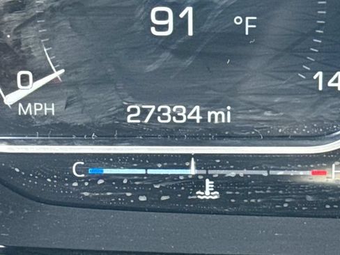 Used 2024 GMC Yukon XL Denali RWD image 30