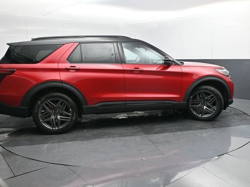 New 2026 Ford Explorer ST-Line w/ ST-Line Street Pack AWD/4WD image 7