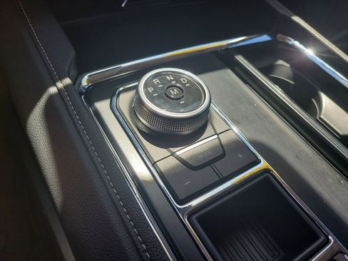 Used 2023 Ford Expedition XLT image 28