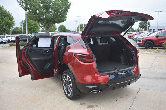 Used 2025 Chevrolet Blazer RS FWD image 17