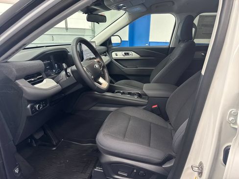New 2026 Ford Explorer Active AWD/4WD image 11