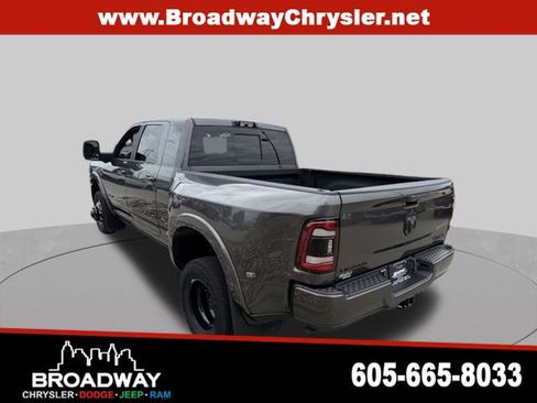 Used 2024 RAM 3500 Limited AWD/4WD image 8