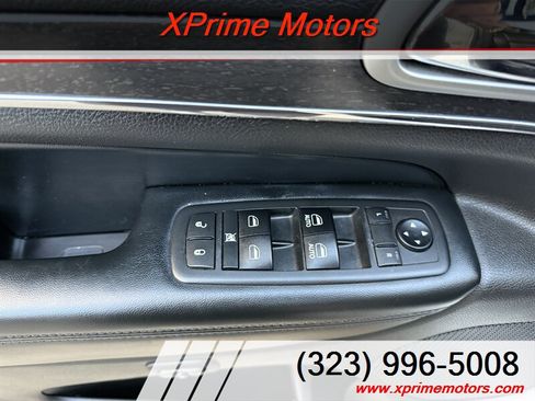 Used 2018 Jeep Grand Cherokee Limited AWD/4WD image 18