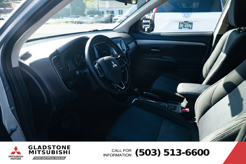 Used 2016 Mitsubishi Outlander SE FWD image 17