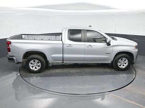 Used 2019 Chevrolet Silverado 1500 LT w/ Texas Edition image 22