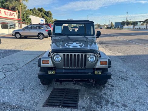Used 2004 Jeep Wrangler SE image 3