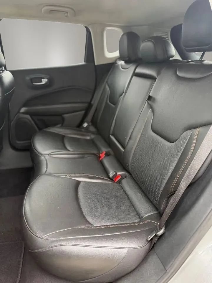 Used 2020 Jeep Compass Limited AWD/4WD image 17