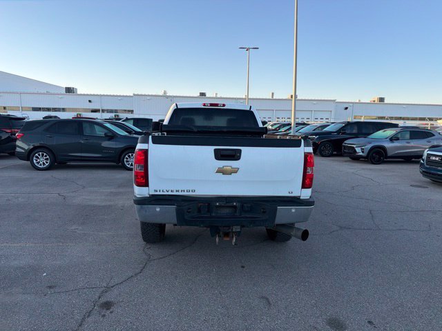 Used 2011 Chevrolet Silverado 2500 LT w/ Interior Plus Package AWD/4WD image 24