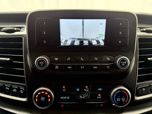 Used 2020 Ford Transit 350 XL image 28