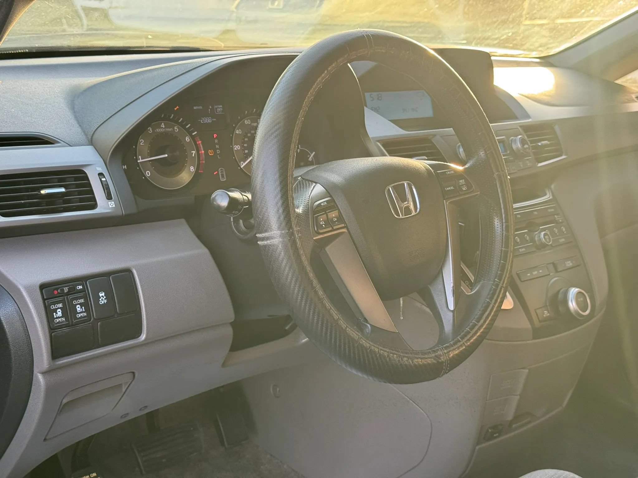 Used 2011 Honda Odyssey EX image 12