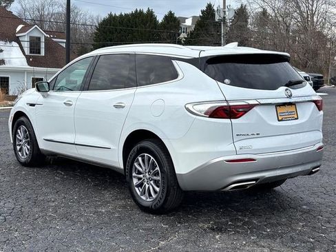 Used 2024 Buick Enclave Premium image 24