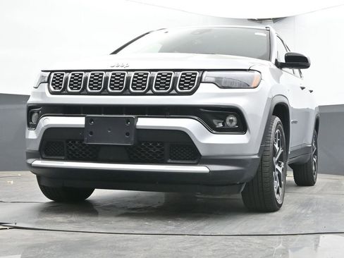 Used 2025 Jeep Compass Limited AWD/4WD image 48