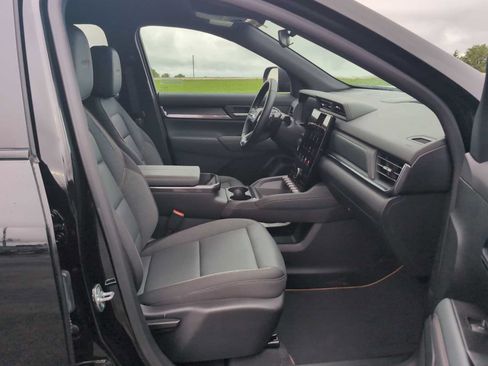 Used 2026 GMC Terrain AT4 AWD/4WD image 27