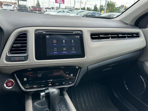 Used 2018 Honda HR-V EX-L image 20